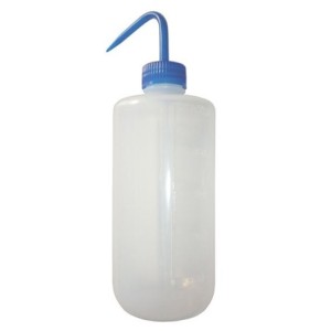Plastic sprayer