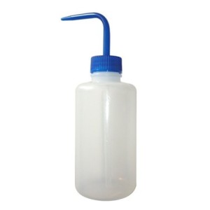 Plastic sprayer